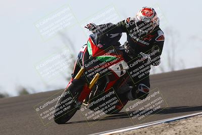 media/Nov-02-2025-Lets Ride (Sun) [[f7a3caa734]]/B Group/1120am (Turn 2 Inside)/